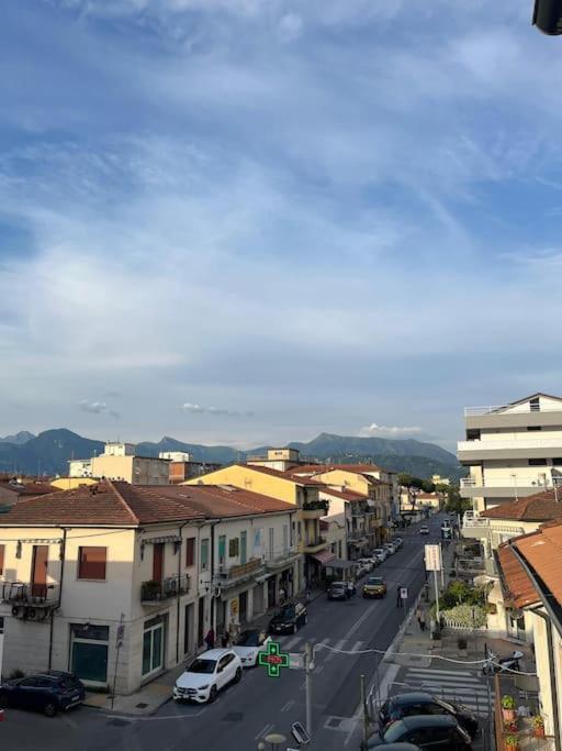Appartamento Marco Polo เวียเรจโจ ภายนอก รูปภาพ